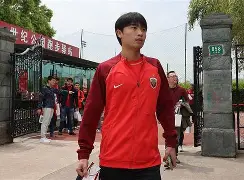 包含上海海港迎法国杯关键赛，窗口期豪取连胜，气氛紧张，高层口径保持一致的词条