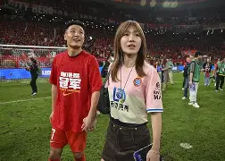 包含上海海港迎法国杯关键赛，窗口期豪取连胜，气氛紧张，高层口径保持一致的词条